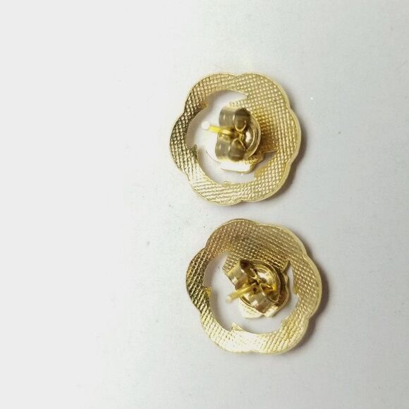 Vintage Red Pink Enamel Floral Stud Earrings, Retro 80s Style, Estate - Picture 3 of 6